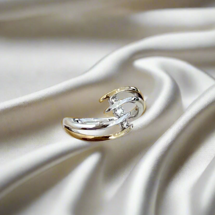 Diamond Wave Azure Ring